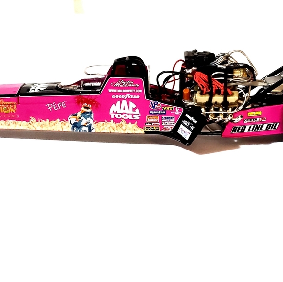 SHIRLEY MULDOWNEY 1/24 DIECAST EXACT SCALE NHRA DRAGSTER. MUPPETS 25TH ANVSRY - Picture 5 of 16